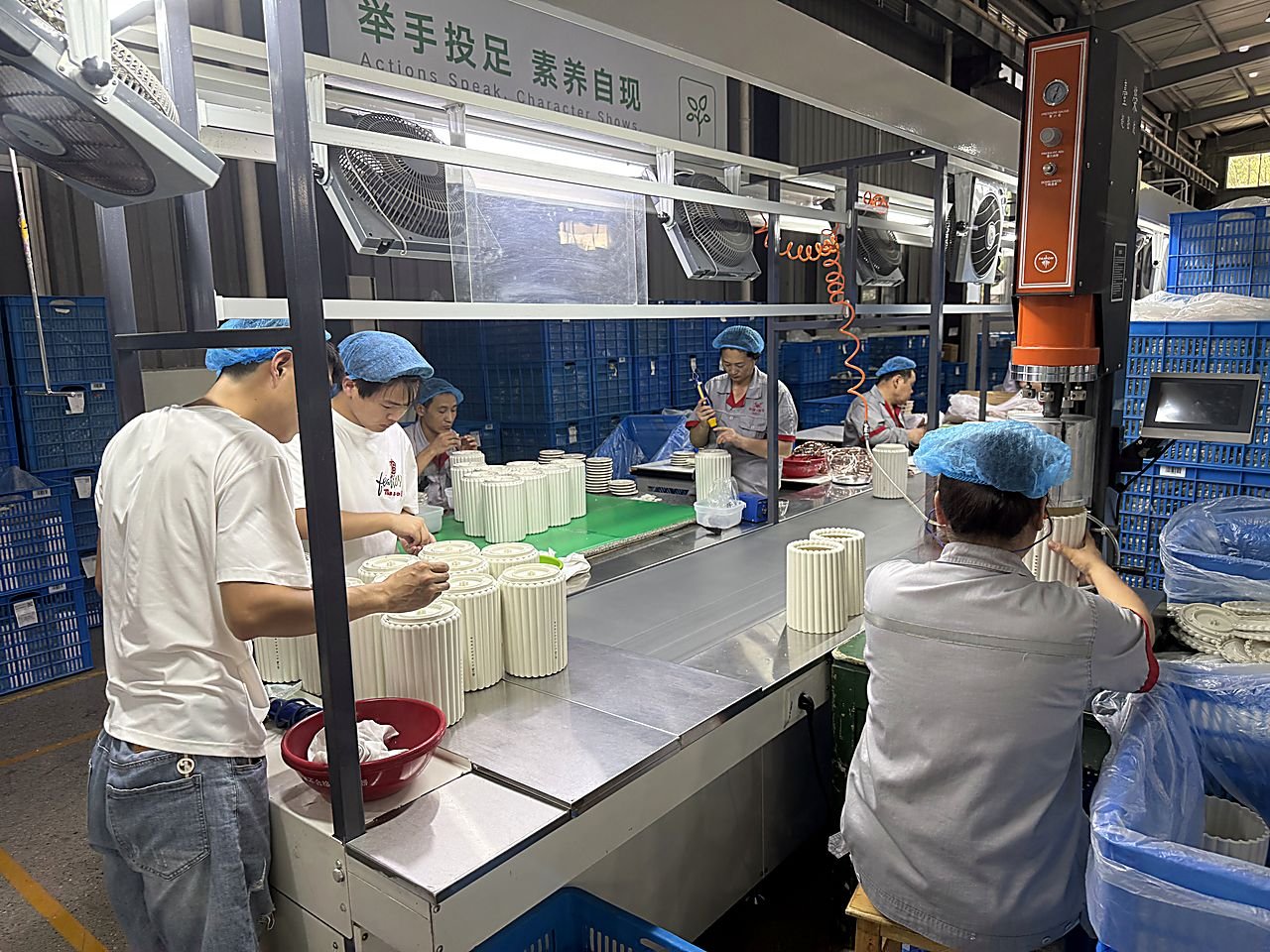 Assembly and packing line