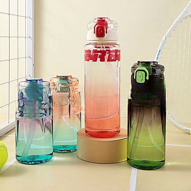 640 ml Straw Lid Leakproof Sport Water Bottle